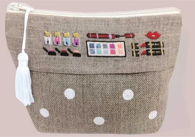 Immagine prodotto di Borsa "Le Bonheur des Dames" da ricamare a punto croce, kit "Astuccio da trucco", 18x11x7 cm