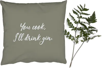 Produktbild von MuchoWow® Zierkissen Sofakissen Wohnzimmer Dekokissen 45x45 cm Zitate - Du kochst, ich trinke Gin - Sprichwörter - Schlafpolster - Polster für das Sofa