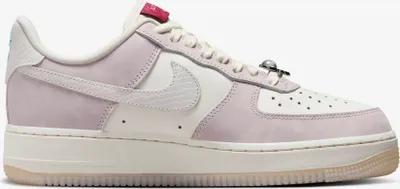 Immagine prodotto di Nike Air Force 1 '07 LX "Sail & Platinum Violet", dimensioni: 40,5