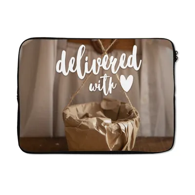 Produktbild von MuchoWow® Laptop Hülle 13 Zoll Mit Liebe befreit' - Sprüche - Zitate Laptoptasche - Laptophülle - Sleeve - Rundumschutz