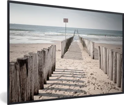 Produktbild von MuchoWow® MuchoWow® Gerahmtes Poster Strand - Zaun - Schatten 30x20 cm - Poster mit zchwarzem Bilderrahmen - Kunstdruck - Bild-Poster