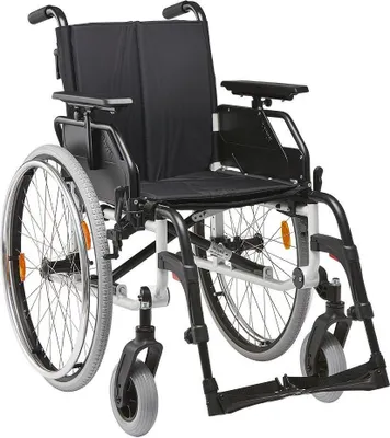 Produktbild von Leichtgewichtrollstuhl CANEO S mit Kombiarmlehnen, Polyurethanelfenbein>>>>SB 51 cm