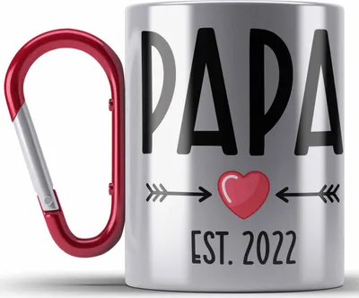 Produktbild von Trendation - Du Wirst Papa 2022 Edelstahl Tasse Karabiner Geschenk Schwangerschaft Verkünden Vater Überraschung Baby Karabiner Edelstahl Tasse Karabiner Edelstahl Vater 2022 (Rot)