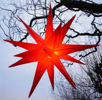 Produktbild von 3D Außenstern Kaspar, Ø 55 cm, Weihnachtsstern, Faltstern mit 18 Spitzen, 4 m Außenleitung, LED Leuchtmittel - Ø 55 cm 230V E14 Rot, Kunststoff, Weihnachtsstern, Adventsstern