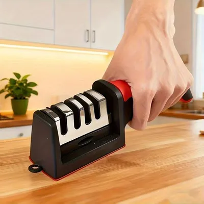 Produktbild von 4-in-1 Messerschärfer Schwarz-Rot - Profi manuell 22cm Küchenhelfer