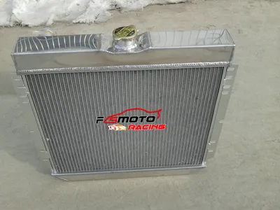 Imagen del producto de Radiador - 3 filas - Aluminio - Sistema de refrigeración para automóviles clásicos con radiador de aceite