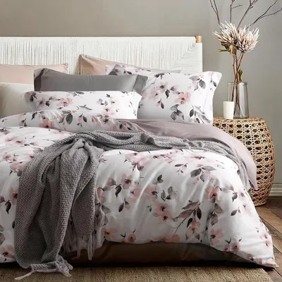 Produktbild von Traumschlaf Premium Bettwäsche Leeds altrosa,  Schweizer Mako-Satin 155x220 cm + 80x80 cm