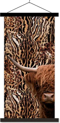 Produktbild von MuchoWow® Textilposter Schottisches Hochlandrind - Kuh - Pantherdruck 60x120 cm mit schwarzem Rahmen - Magnete