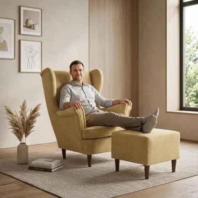 Produktbild von Ohrensessel mit Hocker ARI Aura – skandinavisches Set mit Holzbeinen, Velours Beige, Family Meble, KI-generiertes Bild