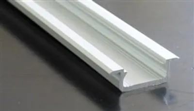 Produktbild von 6588 ALU Profil Unterputz 100 cm silber eloxiert