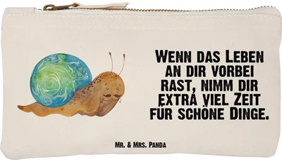 Produktbild von Mr. & Mrs. Panda Etui Schnecke Sir Größe S Klein - Weiß - Geschenk, Kulturtasche, Lebensmut, Weisheit, pencil case, Motivation, Lebenszeit, Mäppchen, Kulturbeutel