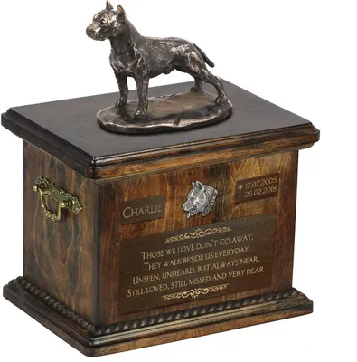Produktbild von American Staffordshire Terrier, Amstaff - Eine Urne für die Asche eines Hundes, eine Urne mit einer Statue, eine personalisierte Hundeurne von der Marke Art-Dog.