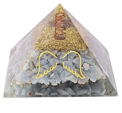 Obrázok produktu pre Orgonitová pyramída Angelit s anjelskými krídlami - ±7,5 cm