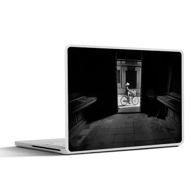 Produktbild von MuchoWow® Laptop Aufkleber Sticker Cover Tür - Fahrrad - Straße - Architektur 30x22 cm - Laptop-Sticker