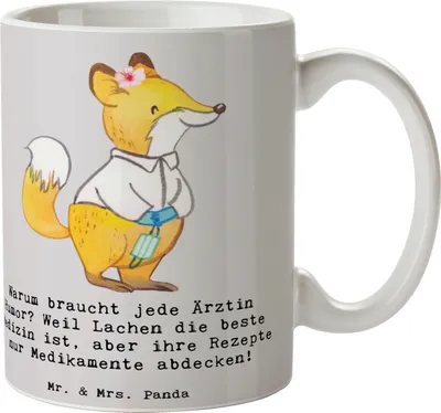Produktbild von Mr. & Mrs. Panda Kaffeetasse Humorvolle Ärztin - Grau Pastell - Geschenk, Patienten, Mitgefühl, kreative Geschenke, Beruf, Notaufnahme, Becher, Medizin, Trinkbecher