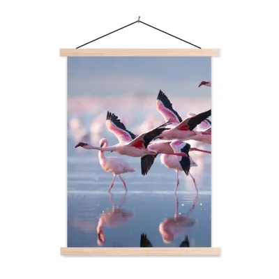 Produktbild von MuchoWow® Textilposter Flamingo - Vogel - Wasser - Rosa 120x160 cm mit holzfarbenen Rahmen - Plakatkarton
