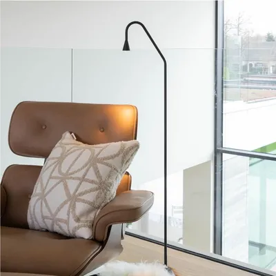 Produktbild von Atmooz Hilton Stehleuchte – 25 x 12 x 122 cm – Schwarzes Metall – Integrierte LED – Leselampe