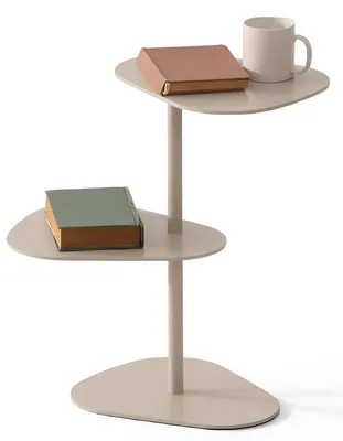 Image de Table d'appoint à trois niveaux au design minimaliste et moderne