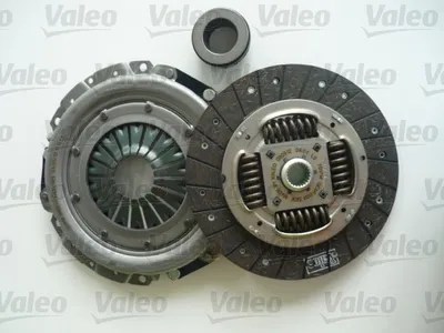 Produktbild von VALEO Kupplungssatz Kupplung für VW PASSAT Variant (3B6) 826877