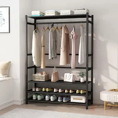 Produktbild von Freistehender Metall-Kleiderständer mit 3 Ablagen, offener Kleiderschrank für Kleidung, Hüte, Taschen und Boxen, belastbar bis 100 kg, in 60 cm, 78 cm und 100 cm erhältlich, für einen stilvollen Eingangsbereich