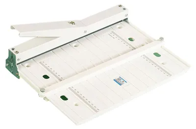 Immagine prodotto di Macchina piegatrice manuale per carta A4/A3