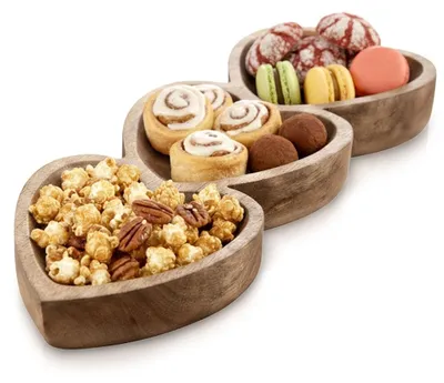 Produktbild von Herzförmige Snackplatte aus Mangoholz, 40 x 16 cm