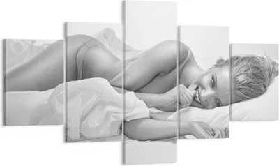 Produktbild von Bild auf Leinwand - Leinwandbild - Weiblich mode modell posieren - 125x70cm - Wand Bild - Wanddeko - Leinwanddruck - Bilder - Kunstdruck - Wanddekoration - Leinwand bilder - Wandkunst - EA125x70-2606