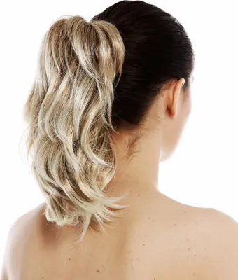 Produktbild von WIG ME UP Pferdeschwanz Zopf kurz voluminös gewellt Goldblond Platin gesträhnt XF-6381-15T613