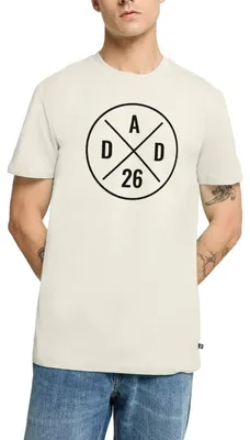 Produktbild von Spreadshirt Dad 2026 Modernes Papa Logo Geschenk Männer Premium T-Shirt, 5XL, Naturweiß