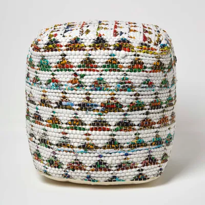 Obrázek produktu pro HOMESCAPES Designový taburet Pouf Cube Chindi barevný - S