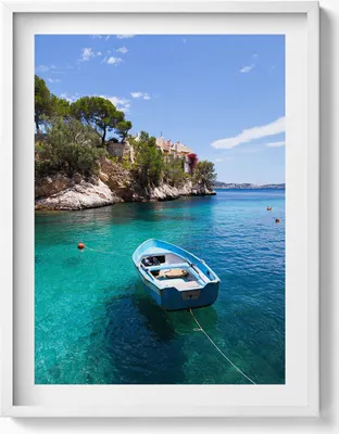 Produktbild von Boot auf türkisfarbenem Meer– Wandbild mit Rahmen – Gerahmtes Bild  – Wanddekoration – 60x80 cm –  Weiß Rahmen
