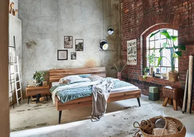 Produktbild von Bett Billund Sonderlänge 140x210 cm Walnussholz massiv Holzkopfteil Metallbeine