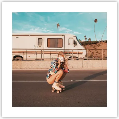 Produktbild von Poster - Poster ohne Rahmen - Reise Frau Rollschuhe - 40x40 cm - Wand Bild - Wanddeko - Wandbilder - Kunstposter - Wandposter - Bilder - Kunstdruck - Wanddekoration - Wandbild - P2XAC40x40-5079
