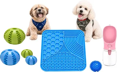 Imagen del producto de Alfombrilla de silicona con ventosas, para colocar 7 golosinas, de 40x30 cm, para perros