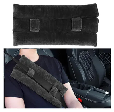 Immagine prodotto di Cuscino per cintura di sicurezza in peluche - Protezione universale per interni dell'auto - Copertura morbida per cintura di sicurezza - 16 x 41,9 cm - Realizzato in poliestere di alta qualità - Cuscino per cintura di sicurezza