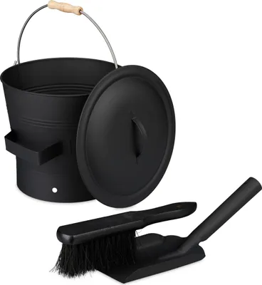 Immagine prodotto di Relaxdays Contenitore per cenere con coperchio e set per la pulizia, 7,5 L, incl. scopa per cenere e paletta per camino, contenitore per cenere con manico, nero