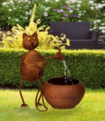 Produktbild von Metallbrunnen mit Katze und Pumpe