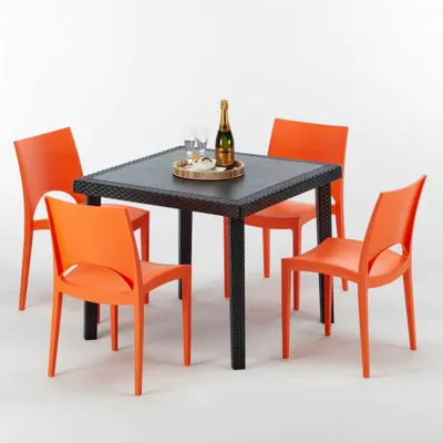 Produktbild von Schwarz Quadratisch Tisch und 4 Stühle Farbiges Polypropylen-Außenmastenset Grand Soleil Paris Passion - Orange