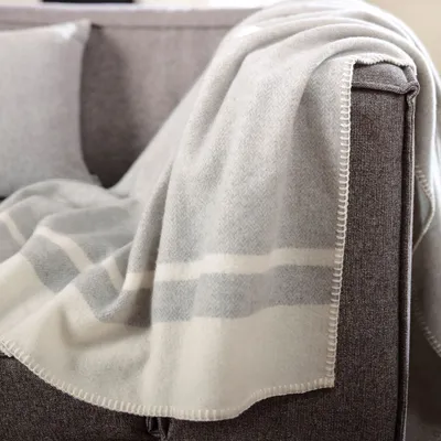 Produktbild von Biederlack Wohndecke STRIPE BL 150x200 cm beige Decke Kuscheldecke Sofadecke