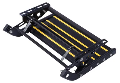 Productafbeelding van Handmatig uitschuifbare opstap voor campers, met één leuning, antislip oppervlak, draagvermogen van 440 lbs, aluminium instaptrap voor bestelwagens, campers en aanhangwagens