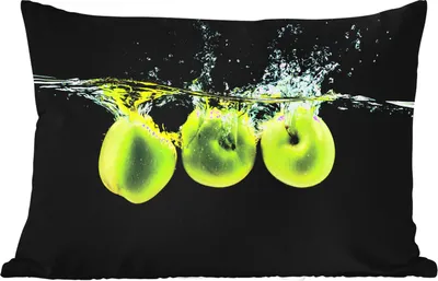 Produktbild von MuchoWow® Outdoor Kissen - Äpfel - Obst - Wasser - Schwarz - Grün - 50x30 cm - Wetterfest - Lounge Kissen - Sofa kissen - Wohnzimmer Dekoration