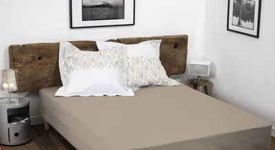 Zdjęcie produktu dla Prześcieradło 140 x 190 cm, 100% bawełna, ciemnobrązowe, oddychające, idealne do sypialni