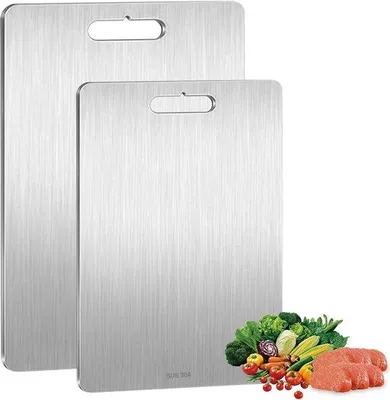 Immagine prodotto di Set di taglieri in titanio, 2 pezzi - Acciaio inossidabile e antibatterico - 34x23 cm + 25x15 cm - Per i professionisti in cucina e una preparazione igienica dei cibi