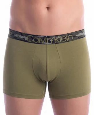 Imagen del producto de Calzoncillos bóxer para hombre de Calvin Klein, confeccionados en algodón con cintura estampada, modelo NB1590A