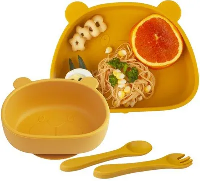 Obrázok produktu pre Sada štyroch silikónových detských riadov Unyqoos® – 100% bezpečné pre styk s potravinami: tanier, miska s prísavkou, lyžička a vidlička, protišmykové, vhodné do umývačky riadu a mikrovlnnej rúry, bez BPA