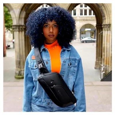 Produktbild von Crossbody Umhängetasche für Damen und Herren, Schultertasche für Reisen und Outdoor in Schwarz