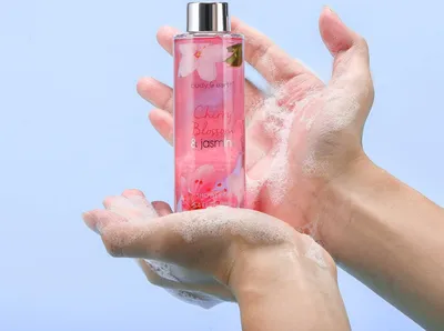 Produktbild von Spa luxetique Pflege-Geschenkset Wellness Set für Frauen, 8-tlg., vielseitig verwendbare Spa Bad Geschenkset mit ätherische Öle