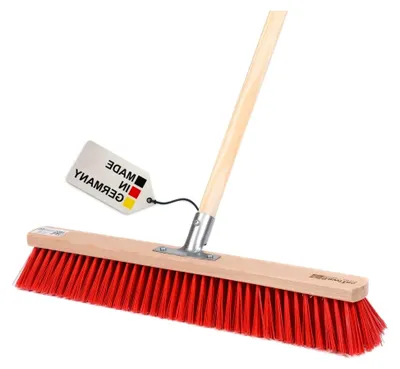 Produktbild von Straßenbesen 60 cm breit mit stabilem Holzstiel Ø 28 mm, 160 cm lang, Metall-Stielhalter verschraubt, robuste Elaston-Kunststoffborsten rot, für den Außenbereich