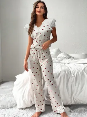 Produktbild von 2-teiliges Damen-Pyjama Charmantes Set mit spitzem Kurzarm-Oberteil und Kirschmuster-Hose Weiß S