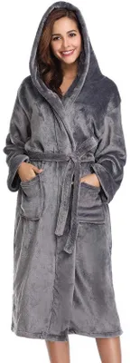 Produktbild von Unyqoos® Damen-Bademantel 100% Polyester mit Kapuze, V‑Ausschnitt, langen Ärmeln & 2 Taschen – weicher, warmer Mantel für Spa & Zuhause
